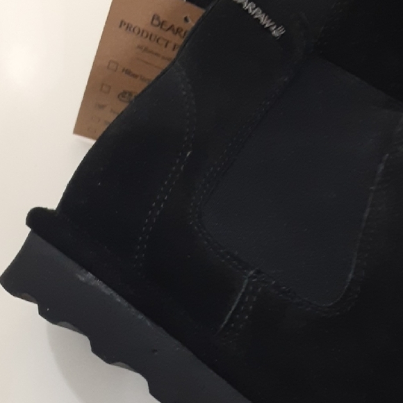 BearPaw Black Chelsea Boots - Picture 4 of 6